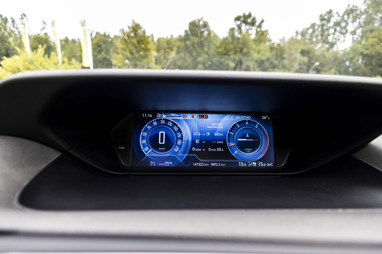 Vehicle Image 30