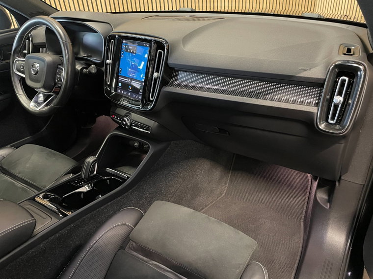 Vehicle Image 38