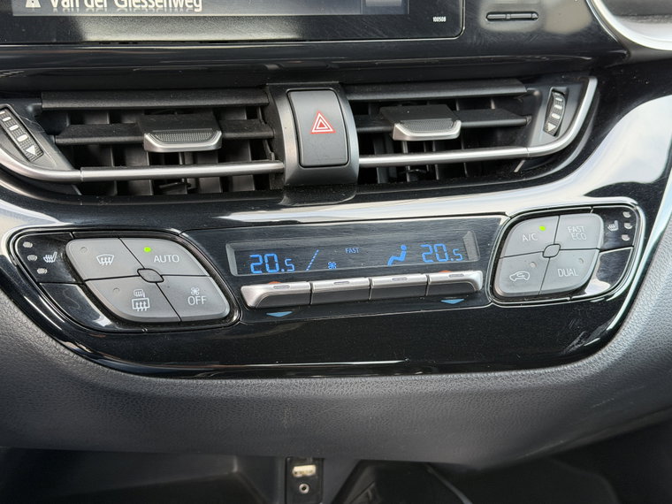 Vehicle Image 26