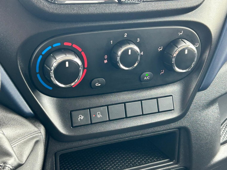 Vehicle Image 26