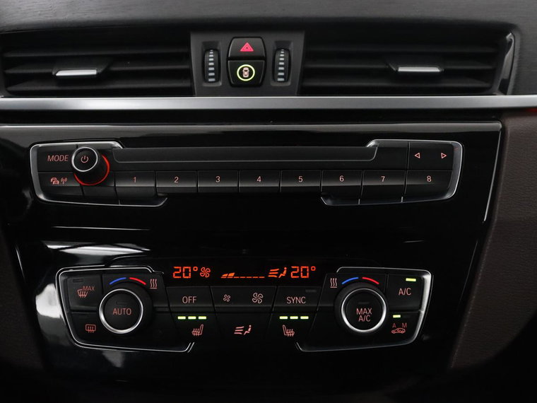 Vehicle Image 27