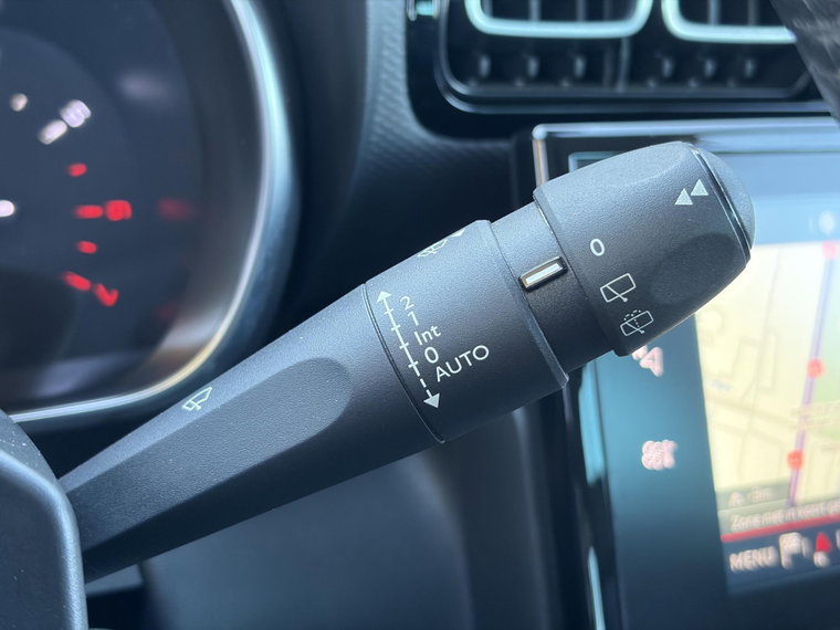 Vehicle Image 27
