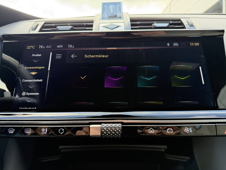 Vehicle Image 37