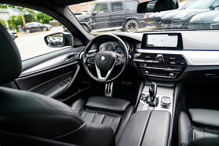 Vehicle Image 30