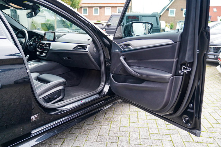 Vehicle Image 33