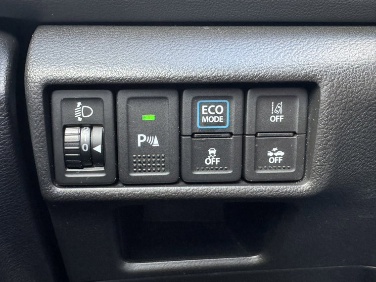 Vehicle Image 38