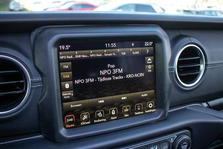 Vehicle Image 22