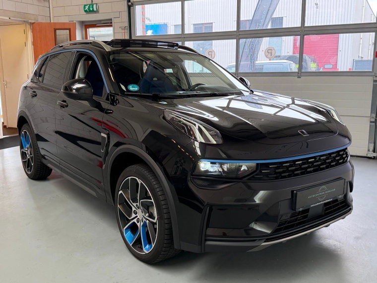 Vehicle Image 12