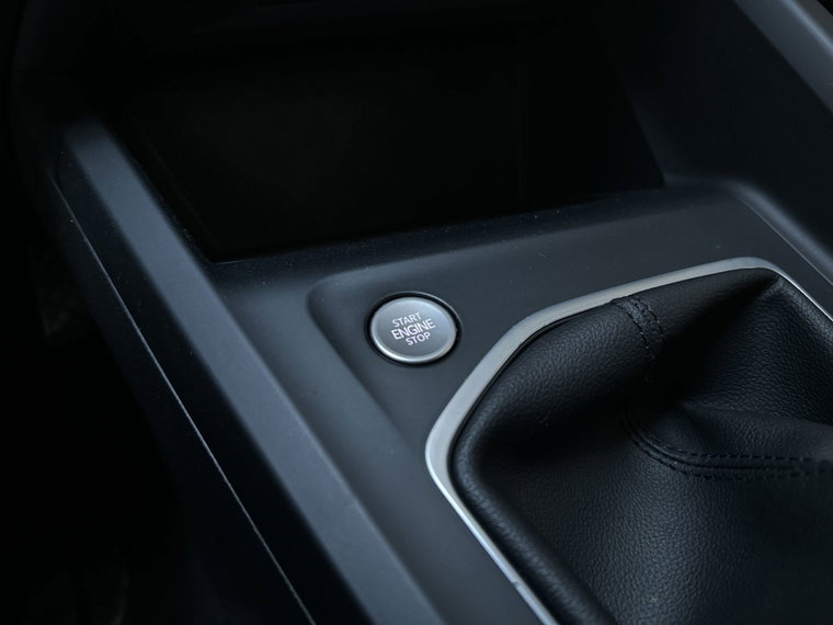 Vehicle Image 27