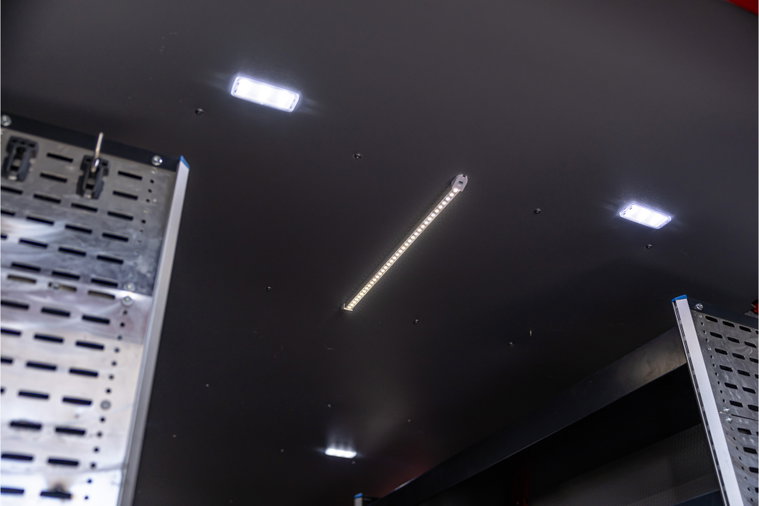 Vehicle Image 36
