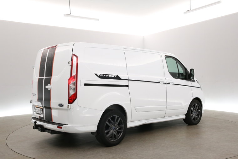 Vehicle Image 8