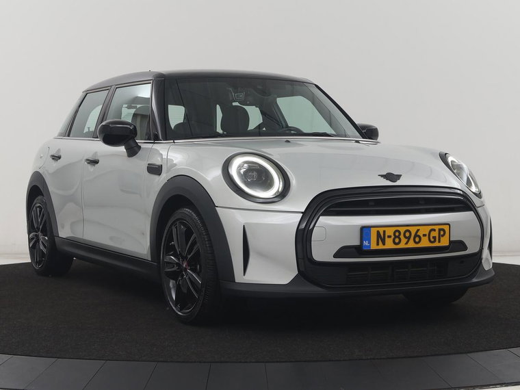 Vehicle Image 38