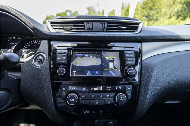 Vehicle Image 32