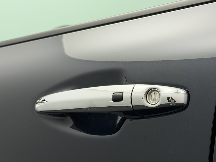 Vehicle Image 39