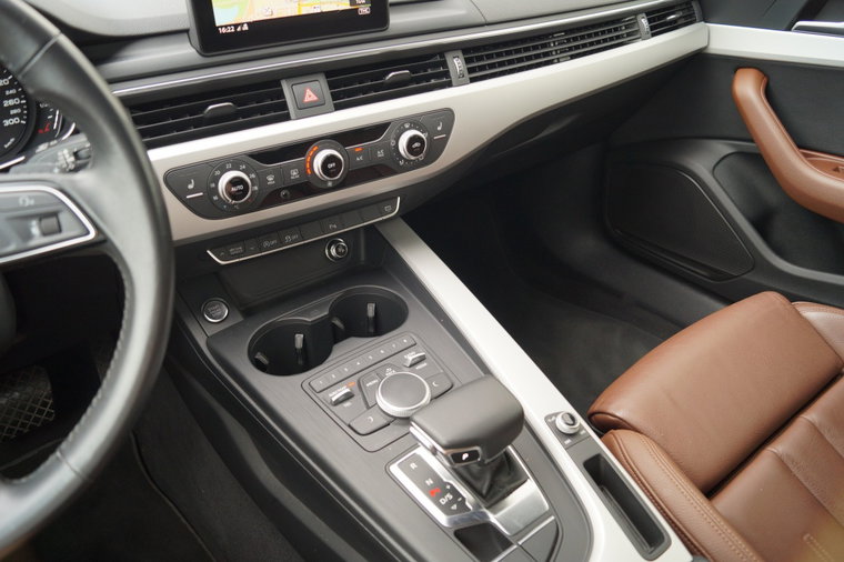 Vehicle Image 20