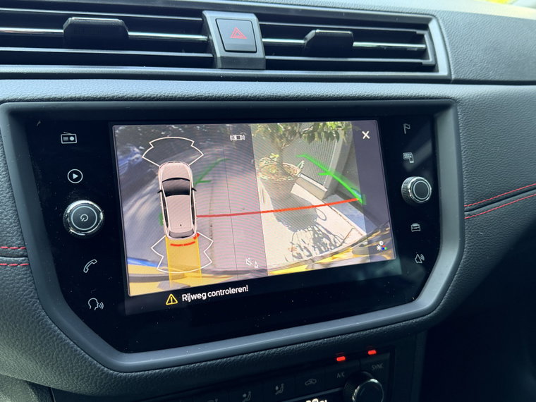 Vehicle Image 17