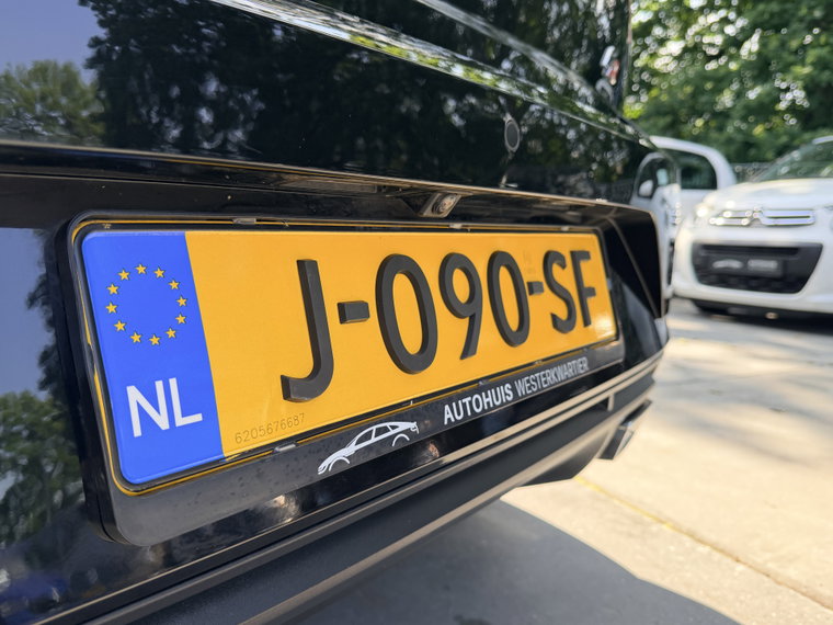 Vehicle Image 36