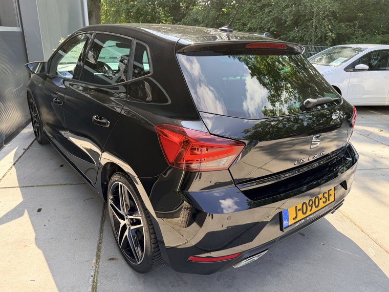 Vehicle Image 37