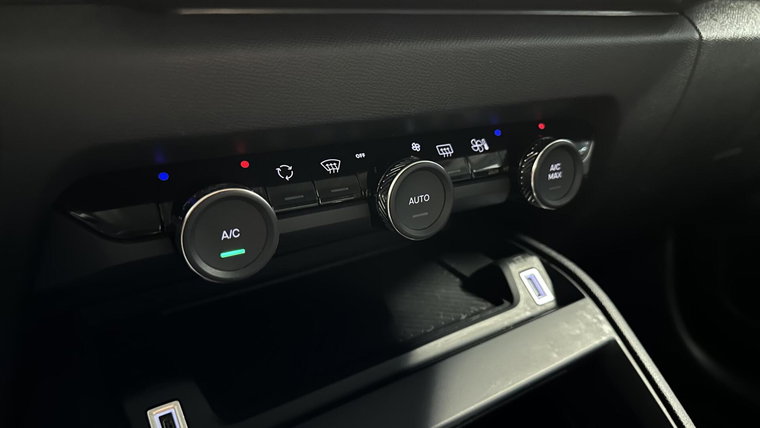 Vehicle Image 45