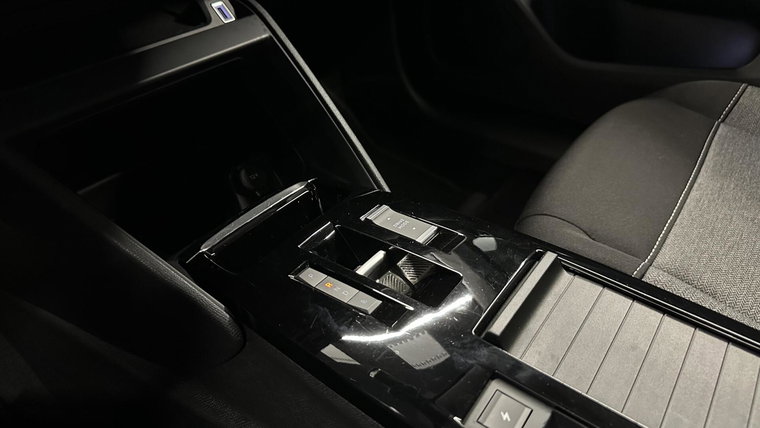 Vehicle Image 47