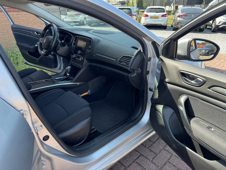 Vehicle Image 31