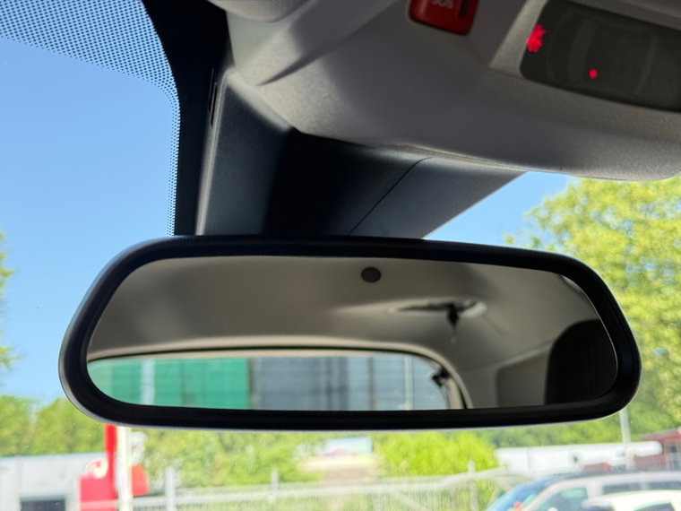 Vehicle Image 39