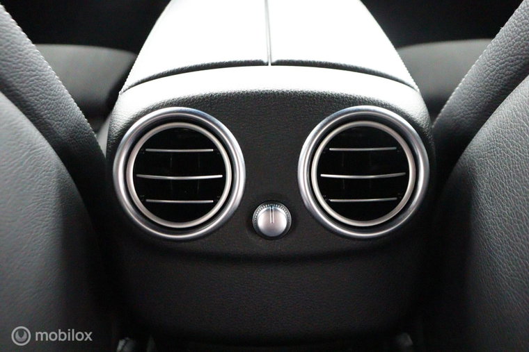 Vehicle Image 40