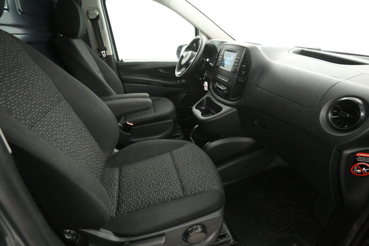 Vehicle Image 23