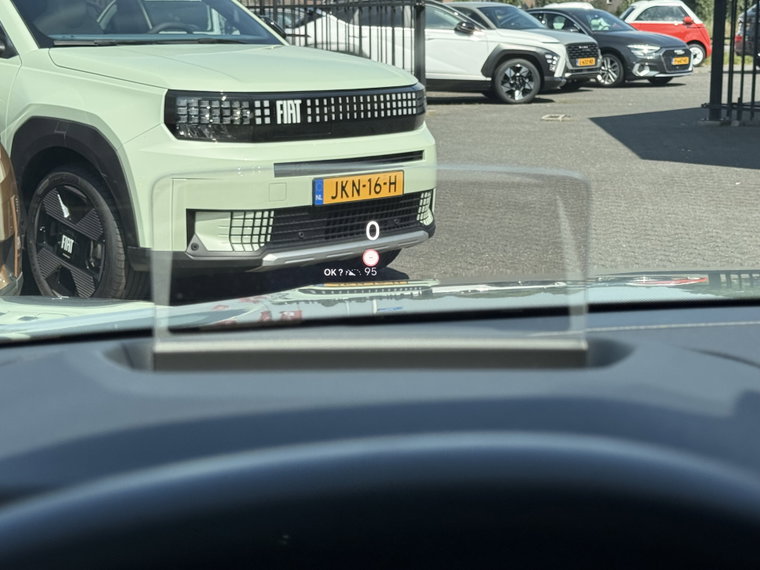 Vehicle Image 23
