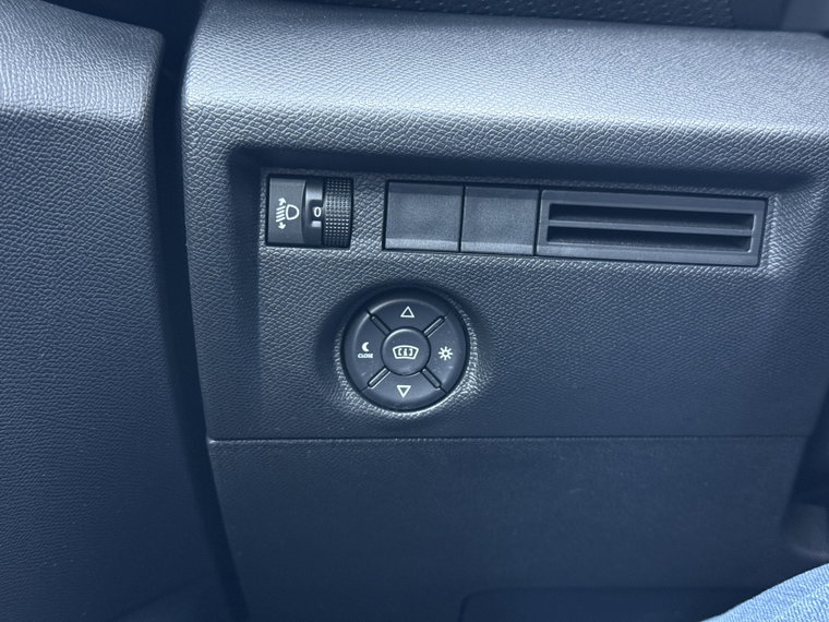 Vehicle Image 39
