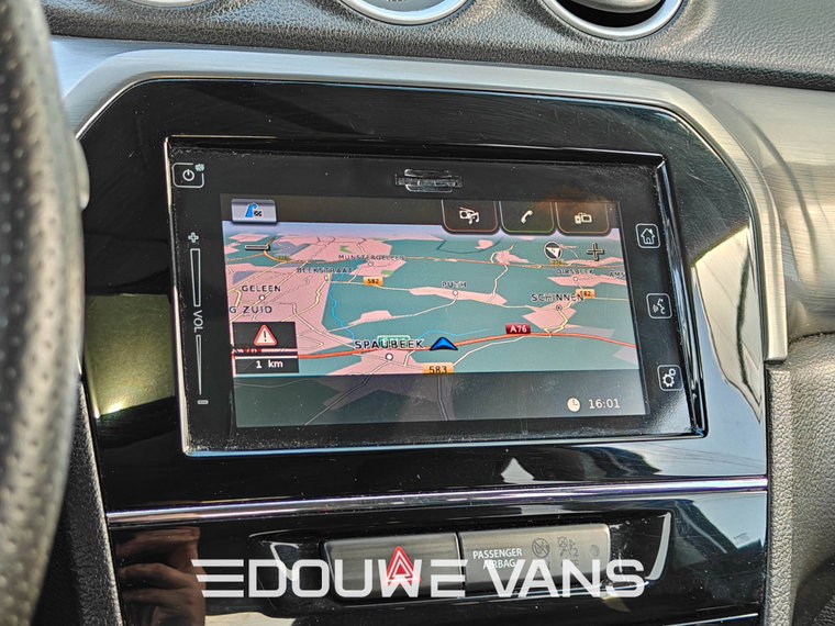 Vehicle Image 11