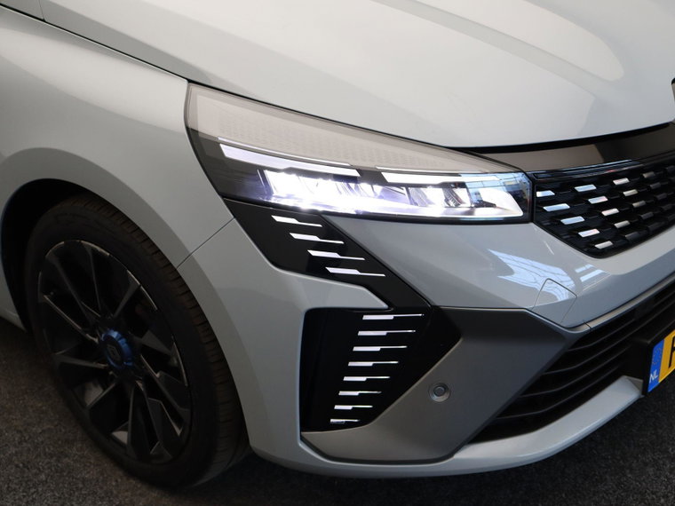 Vehicle Image 41