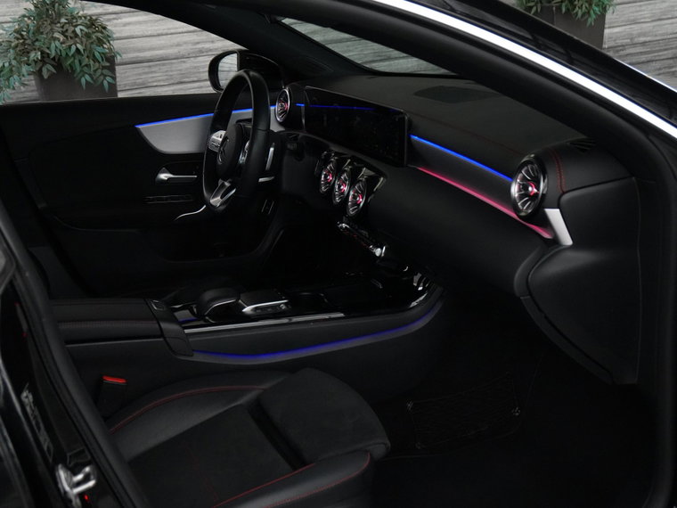 Vehicle Image 41