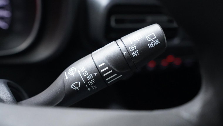 Vehicle Image 23