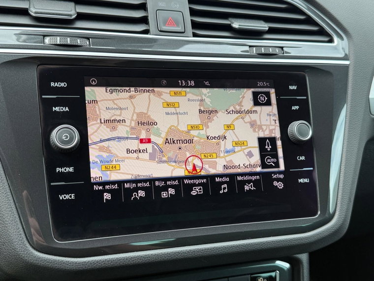 Vehicle Image 30