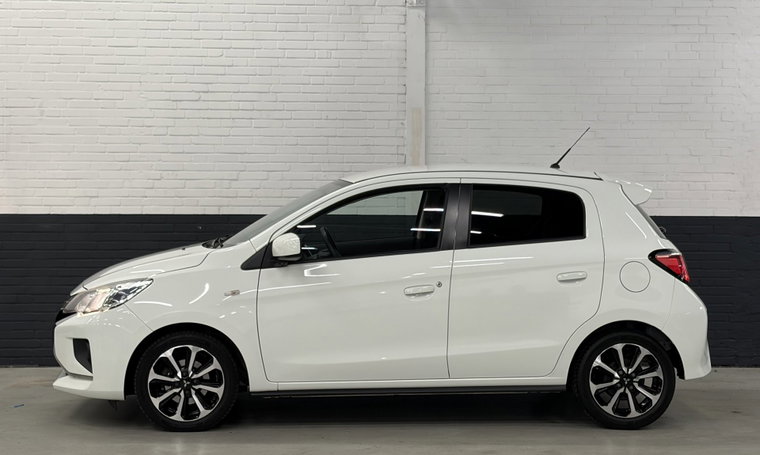 Vehicle Image 7