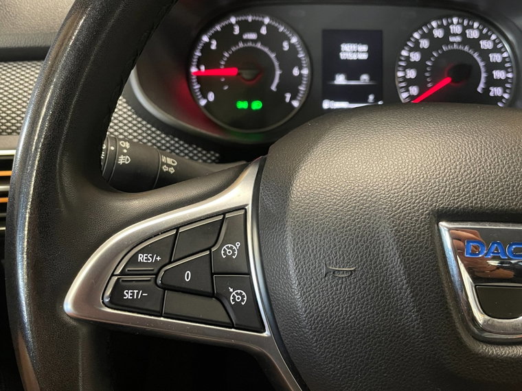 Vehicle Image 38