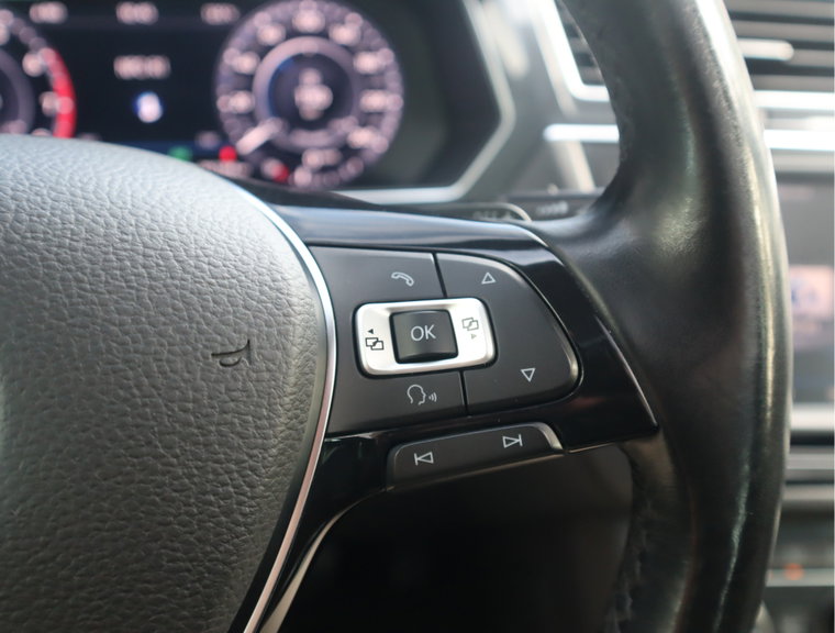 Vehicle Image 40