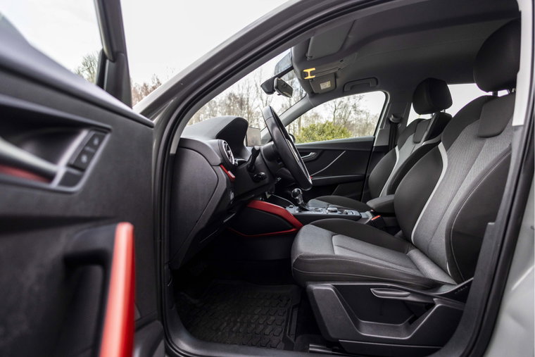 Vehicle Image 21