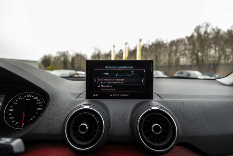 Vehicle Image 35