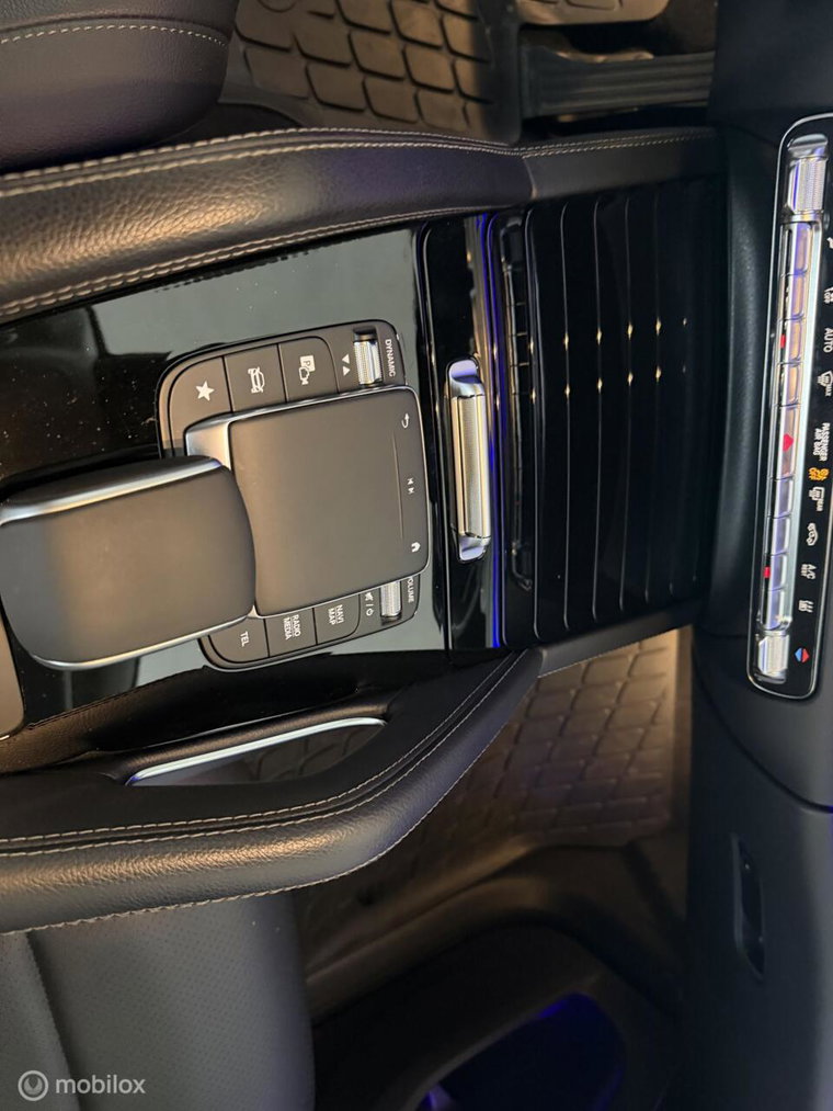 Vehicle Image 29