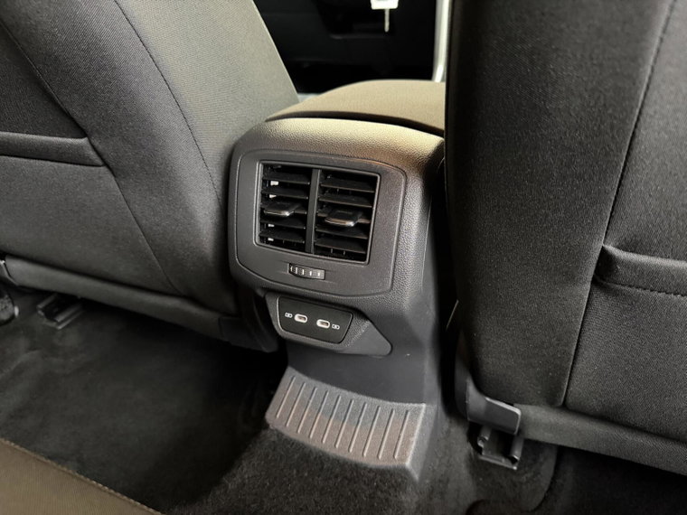 Vehicle Image 45