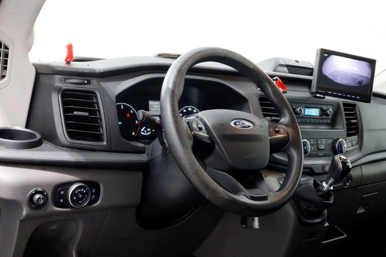 Vehicle Image 12