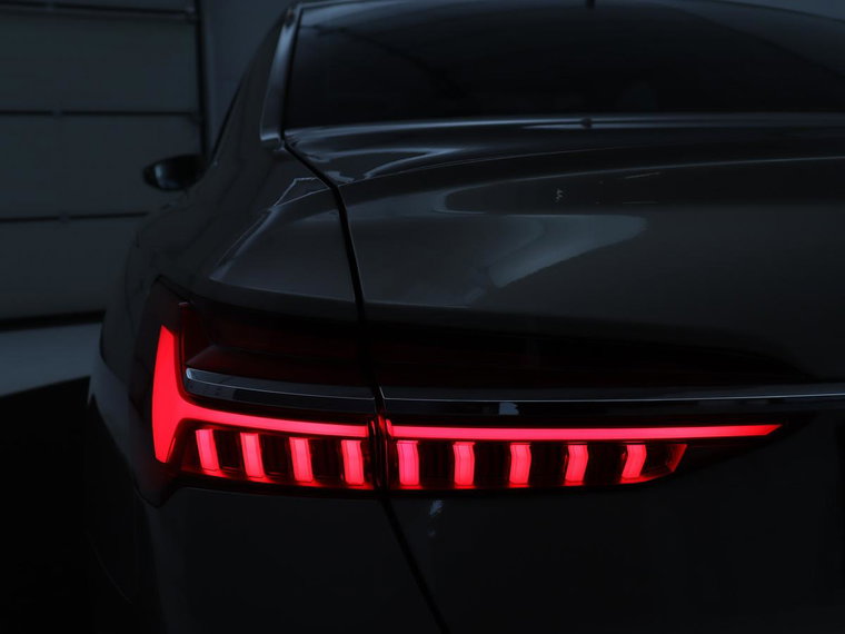 Vehicle Image 36