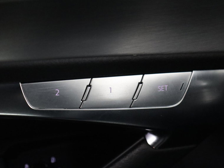 Vehicle Image 39