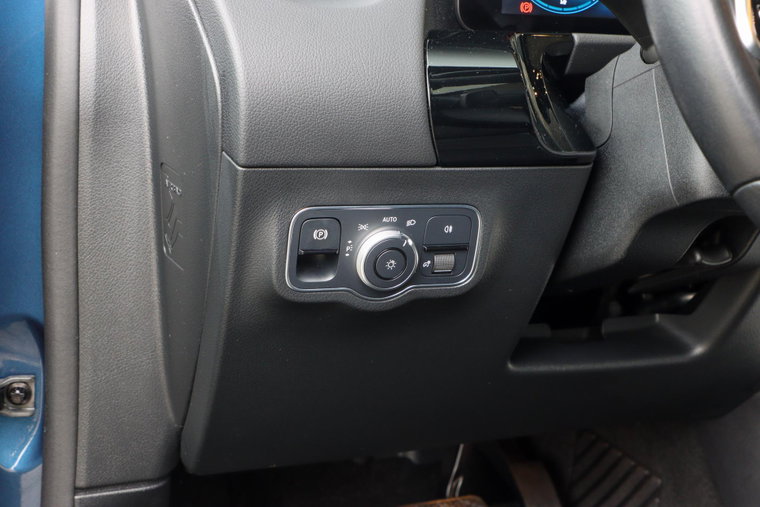 Vehicle Image 29