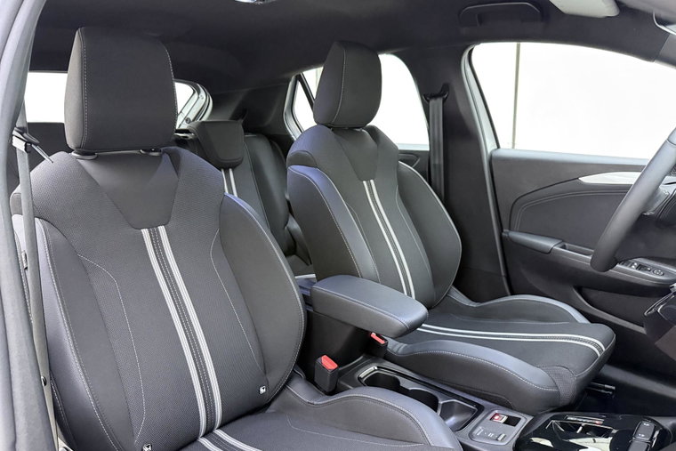 Vehicle Image 13