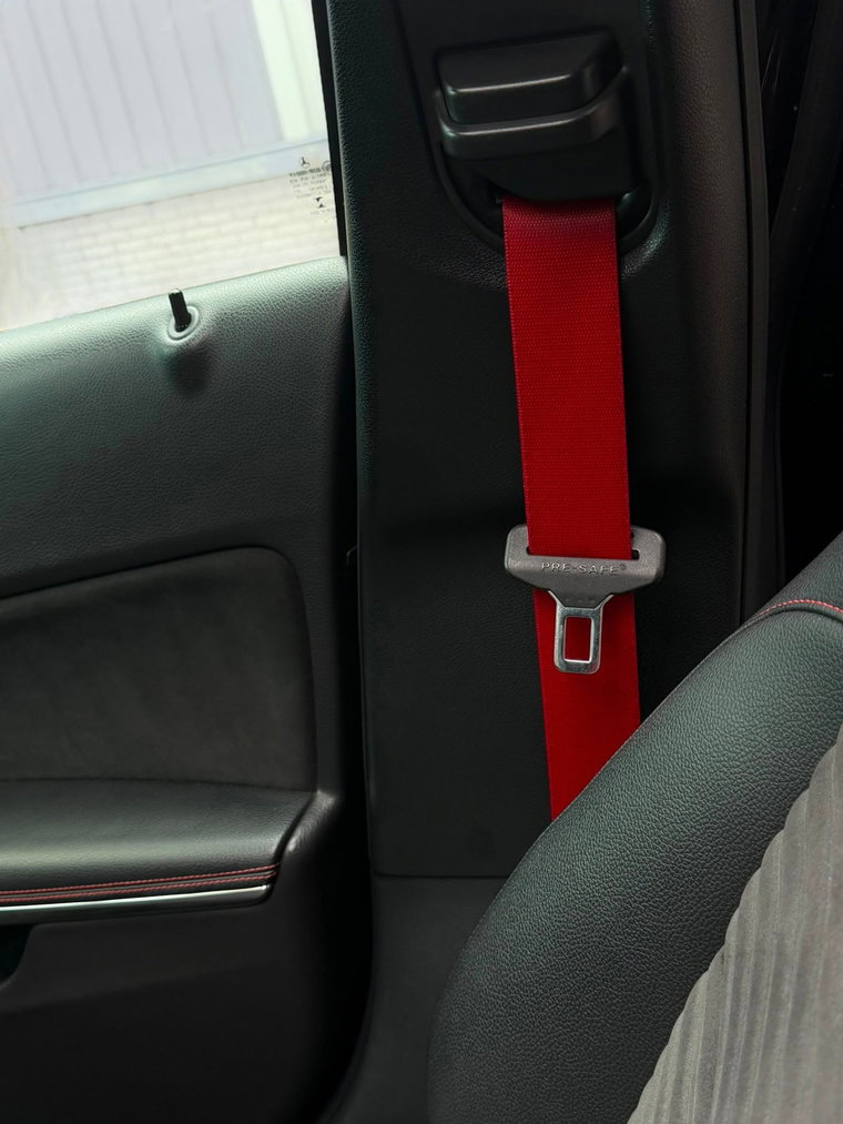 Vehicle Image 27