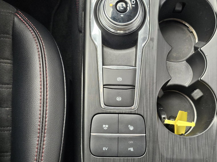 Vehicle Image 27