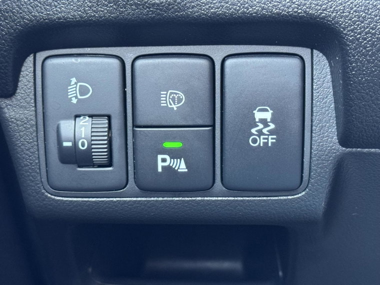 Vehicle Image 23